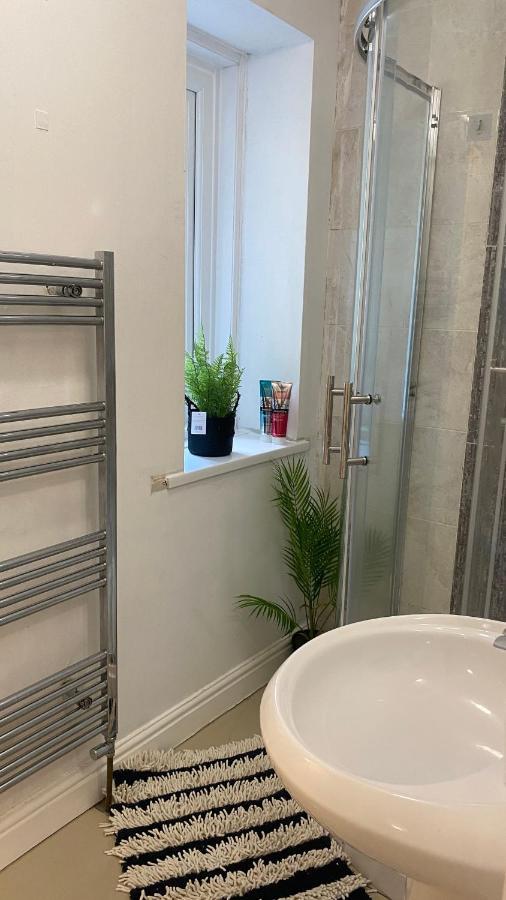 Bv Cosy Studio Eleven At Deighton Huddersfield Apartment Luaran gambar
